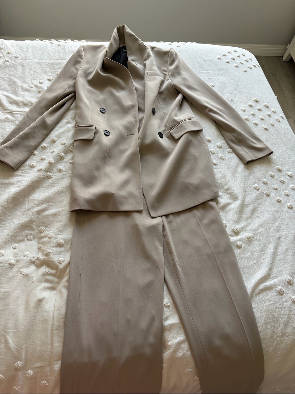 H&M Beige Double-Breasted Blazer and Trousers Set